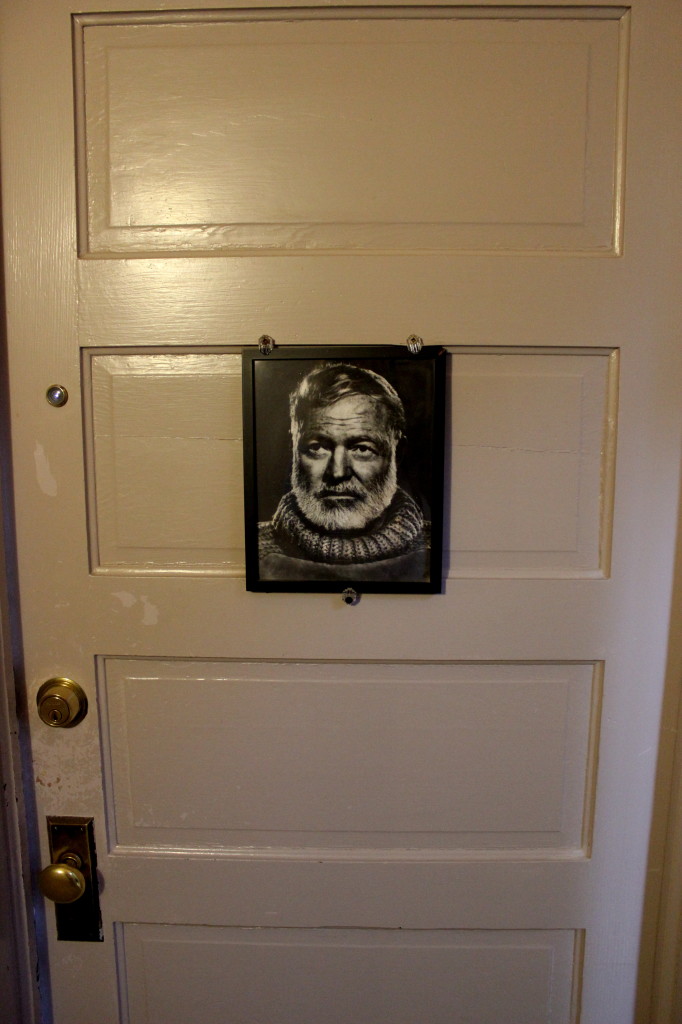 Sylvia Bach Door Hemingway