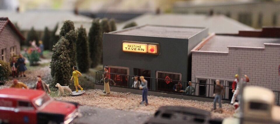 Model railroad tavern