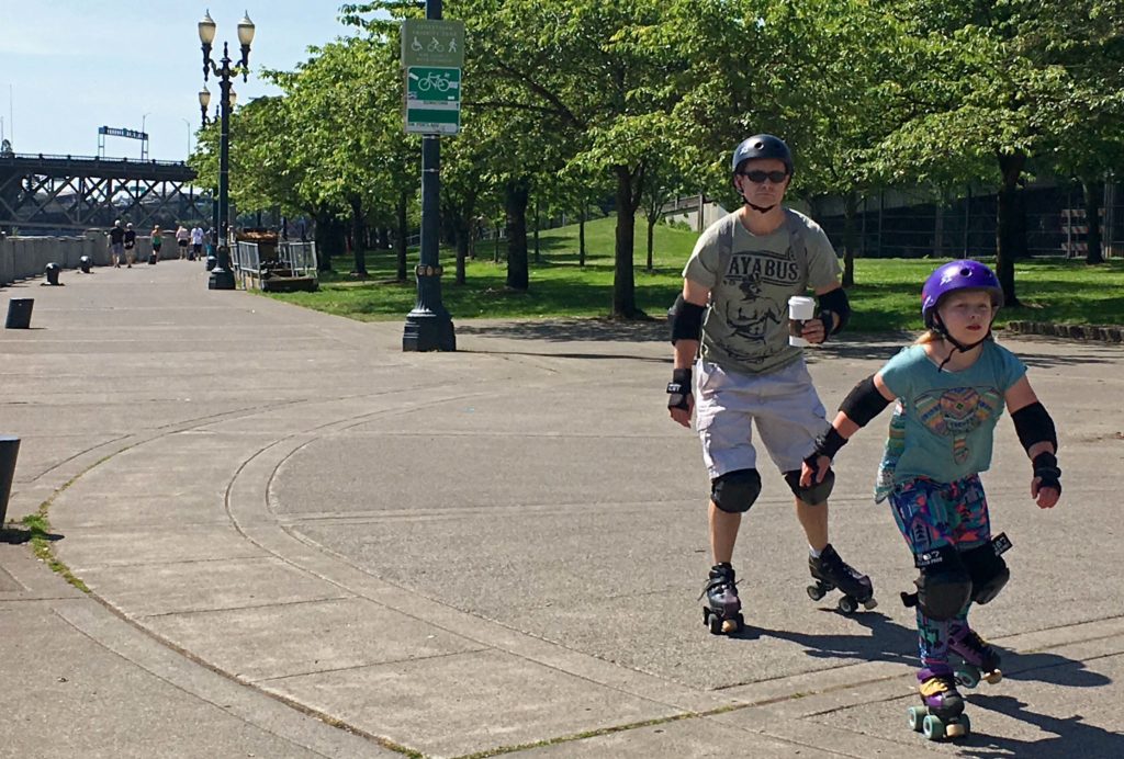 Waterfront Loop rollerbladers