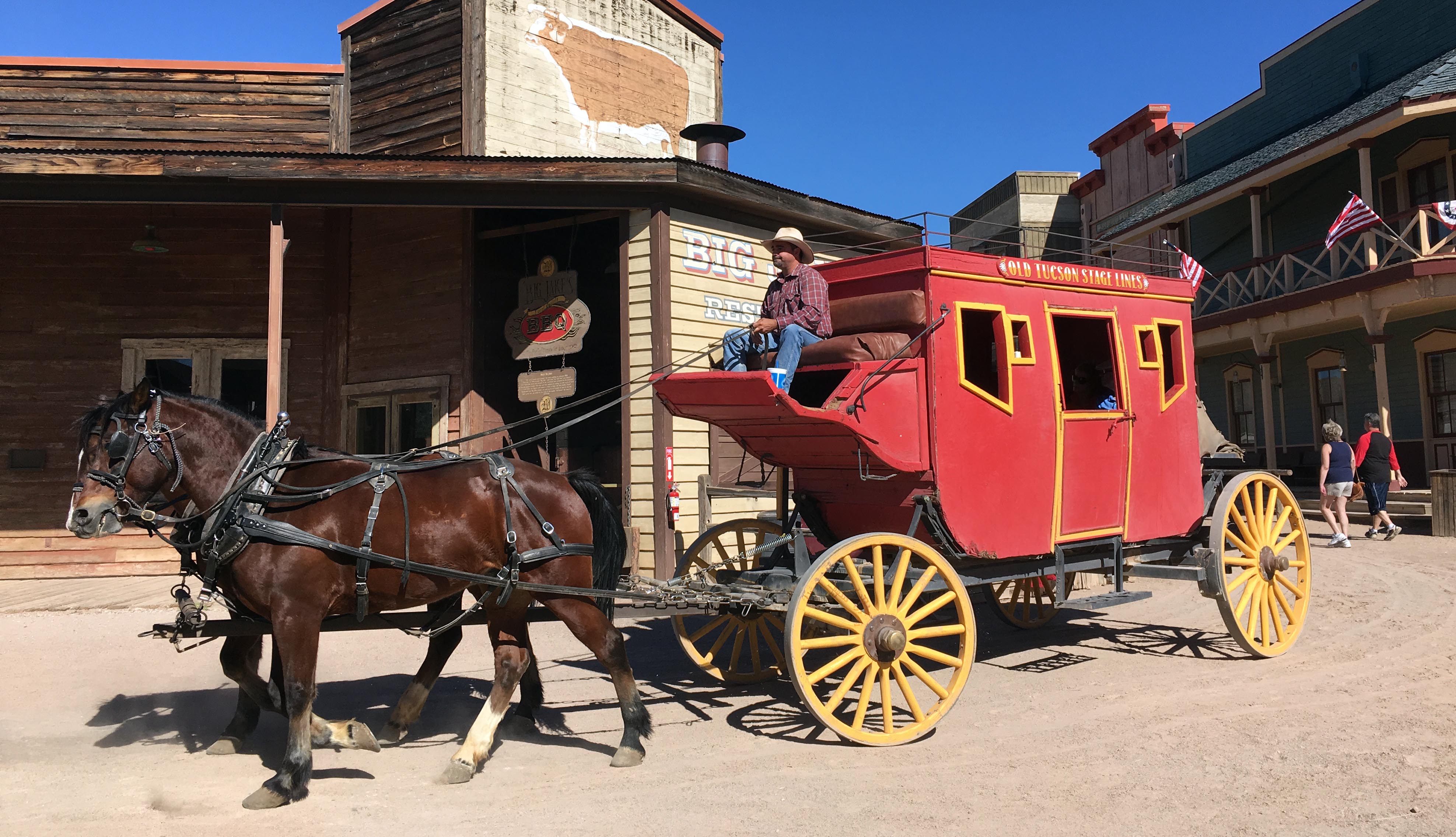 old-tuscon-stagecoach-in-town